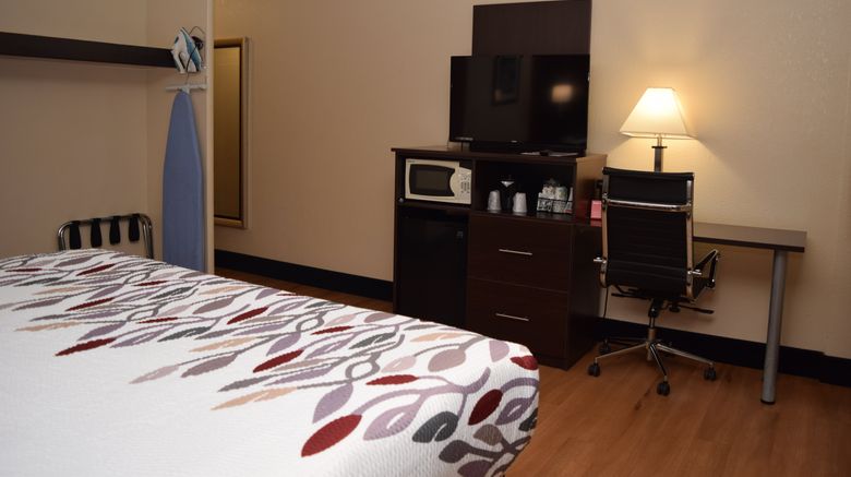 <b>Red Roof Inn Batavia Room</b>. Images powered by <a href="https://www.leonardoworldwide.com/" title="Leonardo Worldwide" target="_blank">Leonardo</a>.