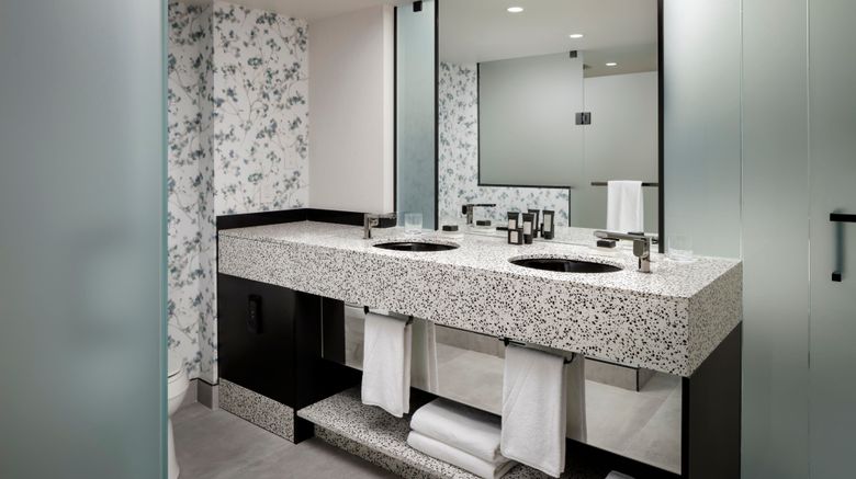 <b>W Toronto Room</b>. Images powered by <a href="https://www.leonardoworldwide.com/" title="Leonardo Worldwide" target="_blank">Leonardo</a>.