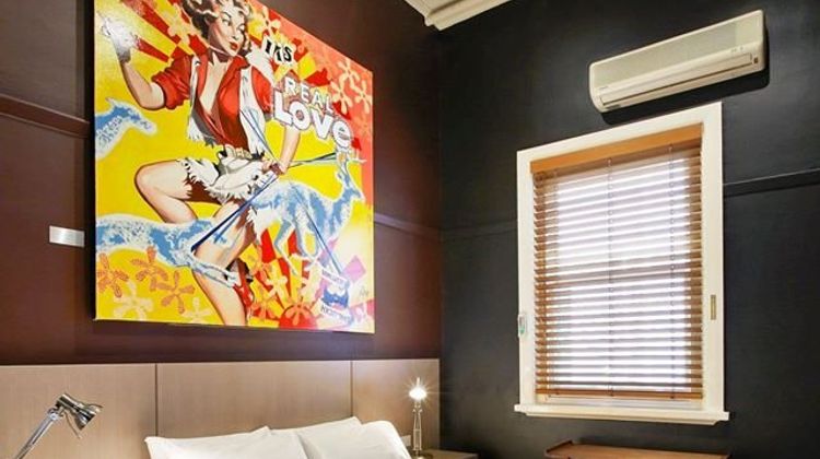 Tolarno Hotel Room