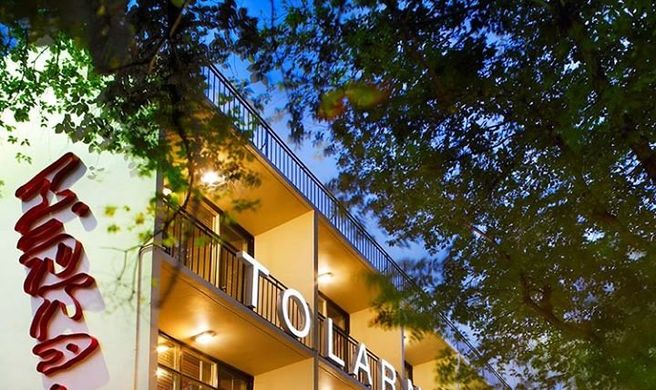 Tolarno Hotel Exterior