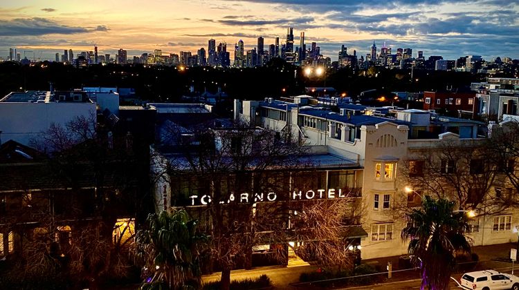 Tolarno Hotel Exterior
