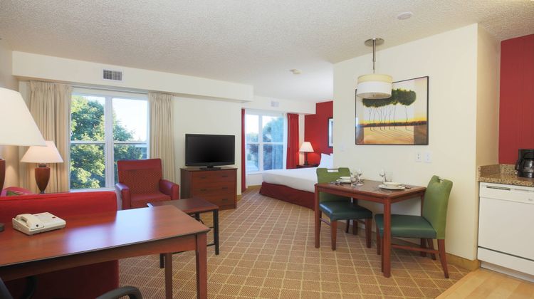 Residence Inn Flint Grand Blanc Suite