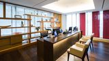 <b>Yeouido Park Centre-Marriott Exec Apts Lobby</b>. Images powered by <a href="https://www.leonardoworldwide.com/" title="Leonardo Worldwide" target="_blank">Leonardo</a>.