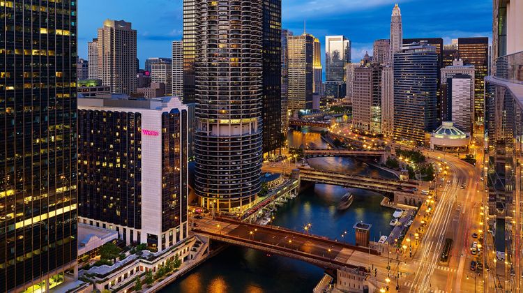 The Westin Chicago River North Exterior