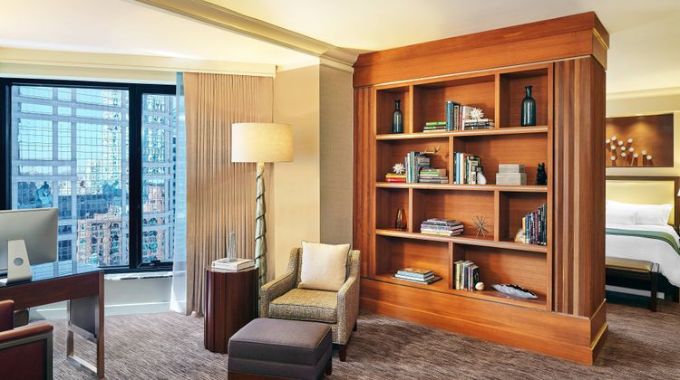 The Westin Chicago River North Suite