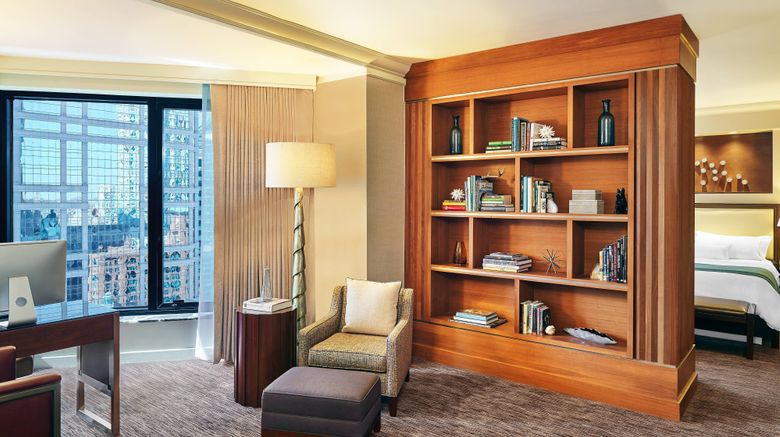<b>The Westin Chicago River North Suite</b>. Images powered by <a href="https://www.leonardoworldwide.com/" title="Leonardo Worldwide" target="_blank">Leonardo</a>.