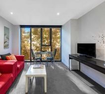 Aura On Flinders Room
