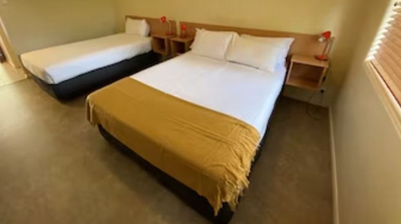 <b>Gayndah Colonial Motor Inn Room</b>. Images powered by <a href="https://www.leonardoworldwide.com/" title="Leonardo Worldwide" target="_blank">Leonardo</a>.