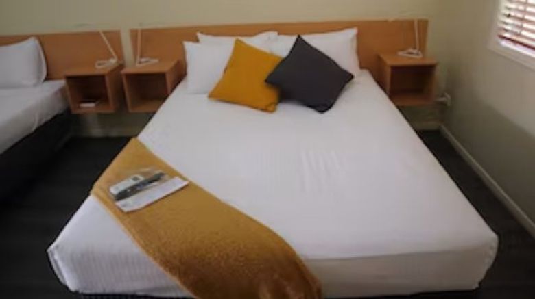 <b>Gayndah Colonial Motor Inn Room</b>. Images powered by <a href="https://www.leonardoworldwide.com/" title="Leonardo Worldwide" target="_blank">Leonardo</a>.