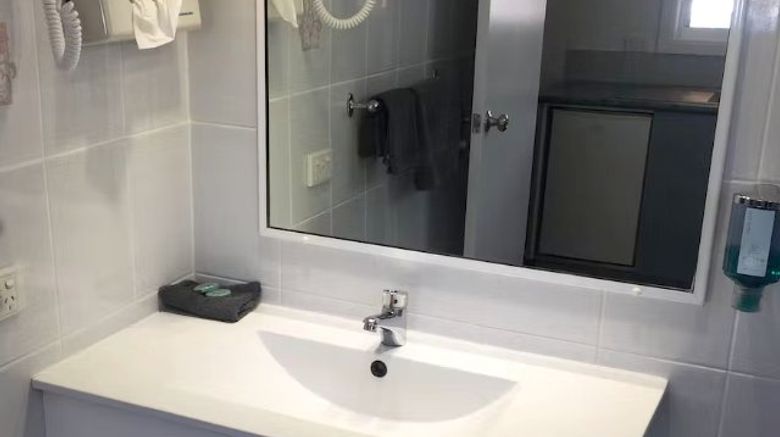 <b>Matilda Motor Inn Room</b>. Images powered by <a href="https://www.leonardoworldwide.com/" title="Leonardo Worldwide" target="_blank">Leonardo</a>.