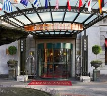 Quest Grand Hotel Melbourne Exterior
