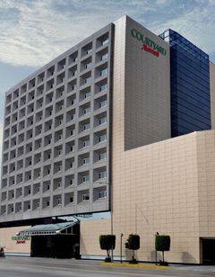 Courtyard by Marriott Revolucion