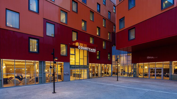 Courtyard Paris CDG Central Airport Exterior