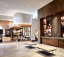 Sheraton Phoenix Downtown Lobby