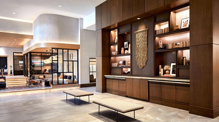 Sheraton Phoenix Downtown Lobby