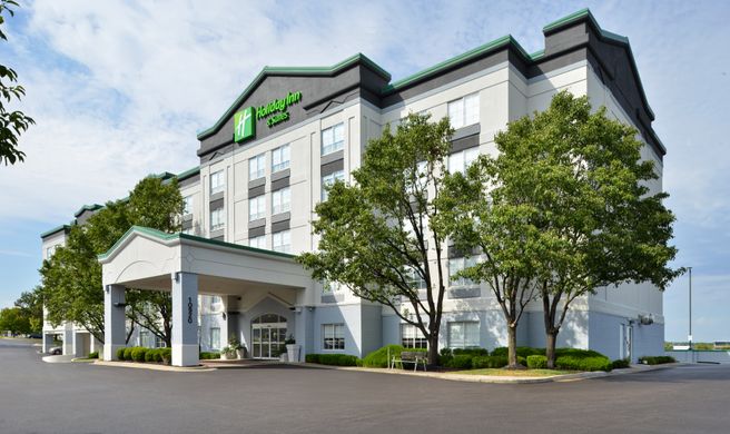 Holiday Inn Hotel & Suites Conv Center Exterior