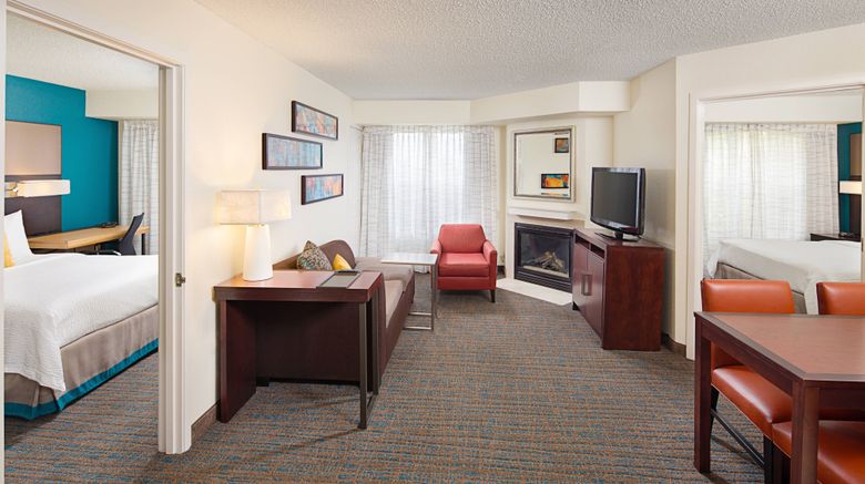 <b>Residence Inn Detroit/Livonia Suite</b>. Images powered by <a href="https://www.leonardoworldwide.com/" title="Leonardo Worldwide" target="_blank">Leonardo</a>.