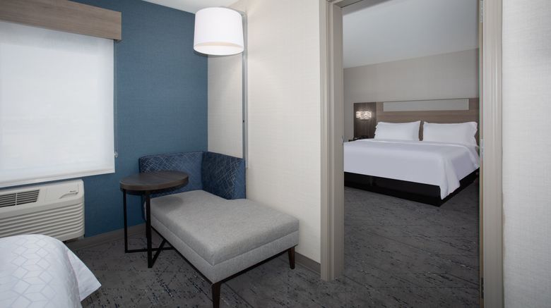 <b>Holiday Inn Express & Suites Suite</b>. Images powered by <a href="https://www.leonardoworldwide.com/" title="Leonardo Worldwide" target="_blank">Leonardo</a>.