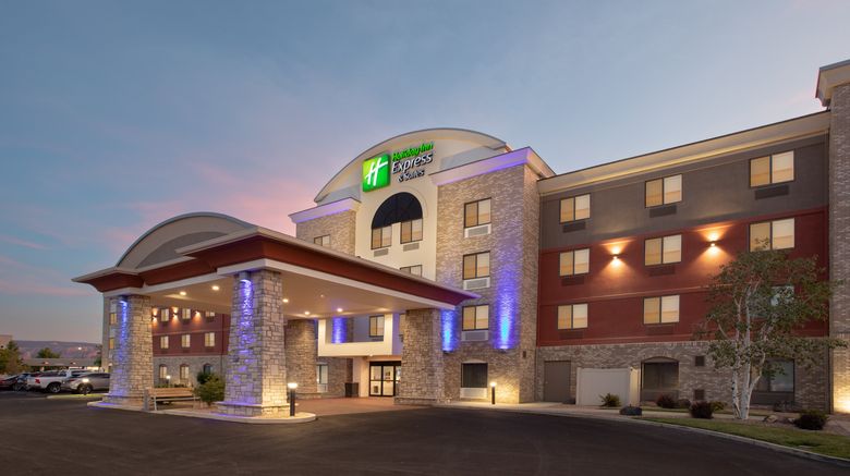 <b>Holiday Inn Express & Suites Exterior</b>. Images powered by <a href="https://www.leonardoworldwide.com/" title="Leonardo Worldwide" target="_blank">Leonardo</a>.