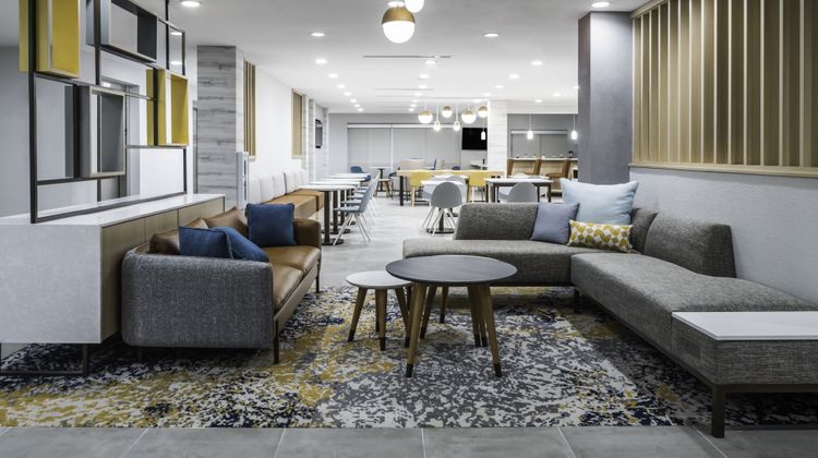 TownePlace Stes Universal City/Live Oak Lobby