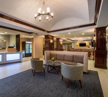 Holiday Inn Express at Williamsburg Sq Lobby