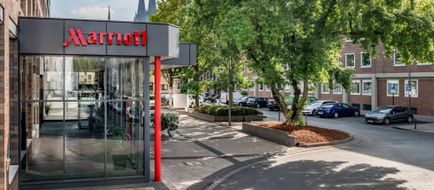 Cologne Marriott Hotel Exterior