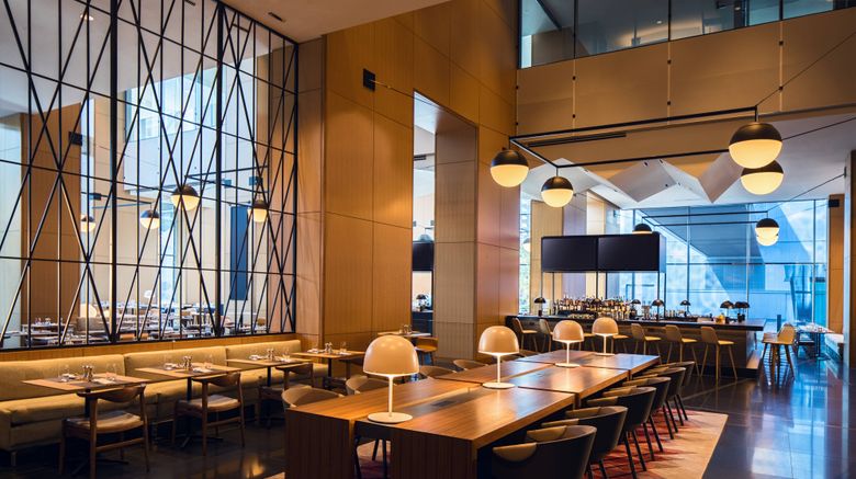 <b>Marriott Marquis Chicago Restaurant</b>. Images powered by <a href="https://www.leonardoworldwide.com/" title="Leonardo Worldwide" target="_blank">Leonardo</a>.