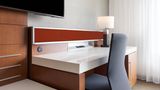 Delta Hotels Indianapolis Airport Room