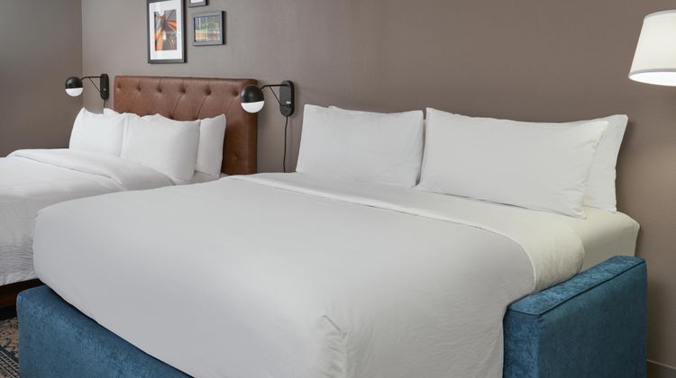 Four Points Sheraton Chicago Schaumburg Room