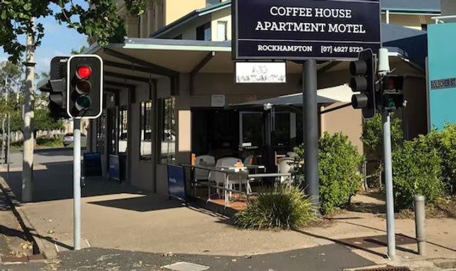 The Coffee House Apartments & Bistro Exterior