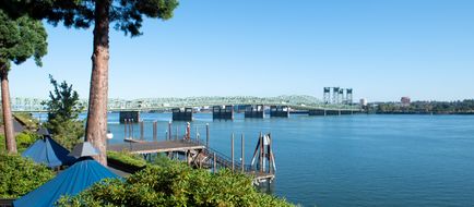 Holiday Inn Portland-Columbia Riverfront Exterior