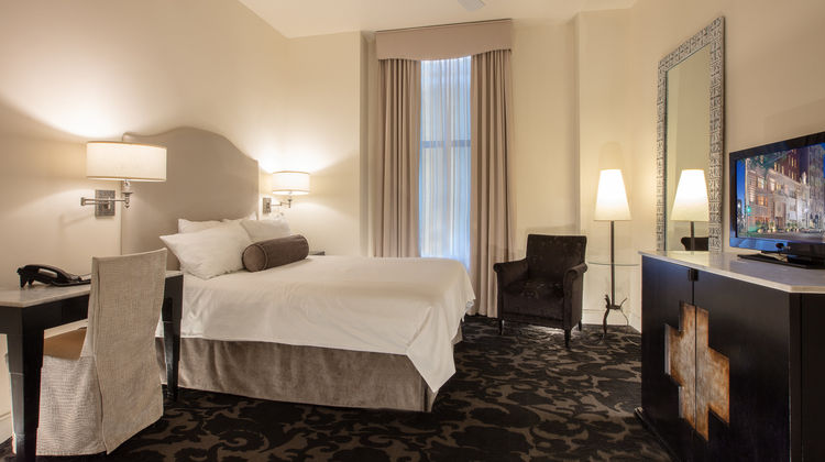 International House Hotel Room