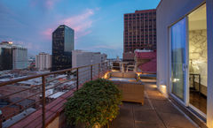 International House Hotel