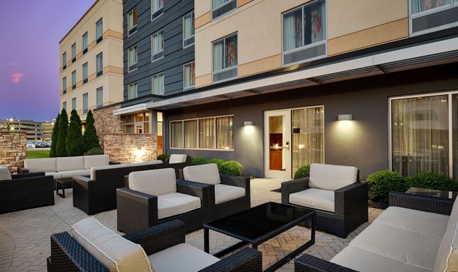 Fairfield Inn & Suites Columbus Airport Exterior