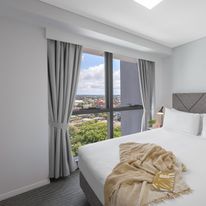 Meriton Suites Adelaide Street, Brisbane