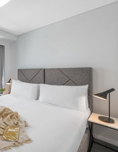 Meriton Suites Adelaide Street, Brisbane