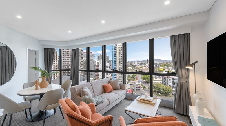 <b>Meriton Suites Adelaide Street, Brisbane Suite</b>. Images powered by <a href="https://www.leonardoworldwide.com/" title="Leonardo Worldwide" target="_blank">Leonardo</a>.