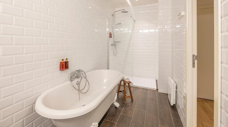 <b>Corsendonk Hooge Heyde Hotel Room</b>. Images powered by <a href="https://www.leonardoworldwide.com/" title="Leonardo Worldwide" target="_blank">Leonardo</a>.