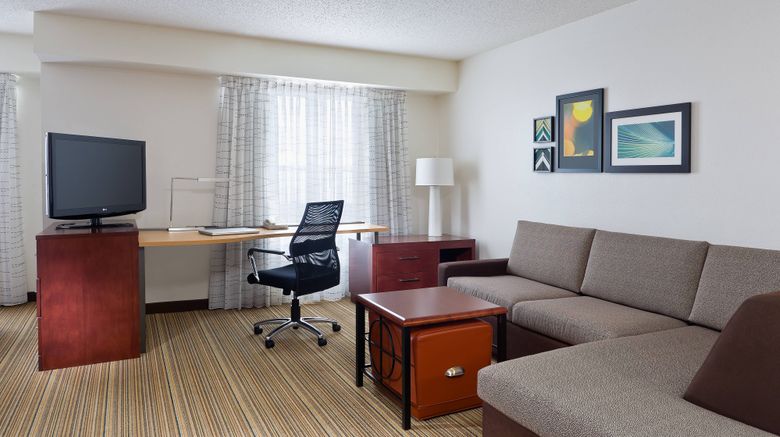 <b>Residence Inn Youngstown Boardman/Poland Room</b>. Images powered by <a href="https://www.leonardoworldwide.com/" title="Leonardo Worldwide" target="_blank">Leonardo</a>.