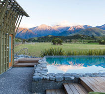 Hapuku Lodge Exterior