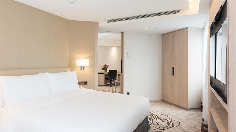 <b>K Hotel Taipei Changan Suite</b>. Images powered by <a href="https://www.leonardoworldwide.com/" title="Leonardo Worldwide" target="_blank">Leonardo</a>.