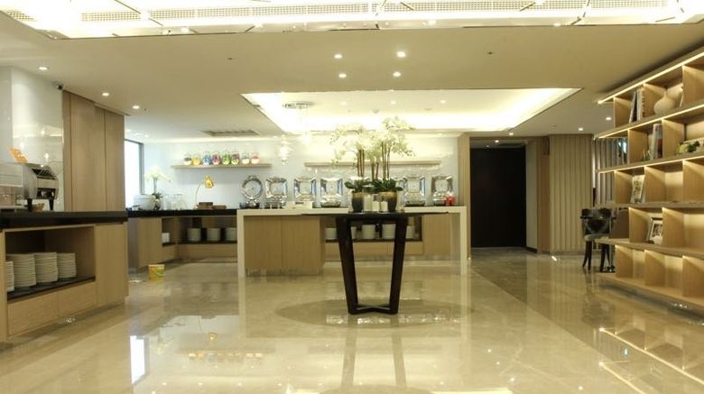 <b>K Hotel Taipei Changan Restaurant</b>. Images powered by <a href="https://www.leonardoworldwide.com/" title="Leonardo Worldwide" target="_blank">Leonardo</a>.