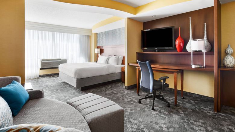 <b>Courtyard by Marriott Newark Downtown Room</b>. Images powered by <a href="https://www.leonardoworldwide.com/" title="Leonardo Worldwide" target="_blank">Leonardo</a>.