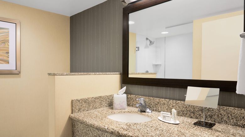 <b>Courtyard by Marriott Newark Downtown Room</b>. Images powered by <a href="https://www.leonardoworldwide.com/" title="Leonardo Worldwide" target="_blank">Leonardo</a>.