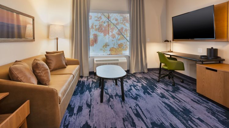 Fairfield Inn & Stes Grand Rapids North Room