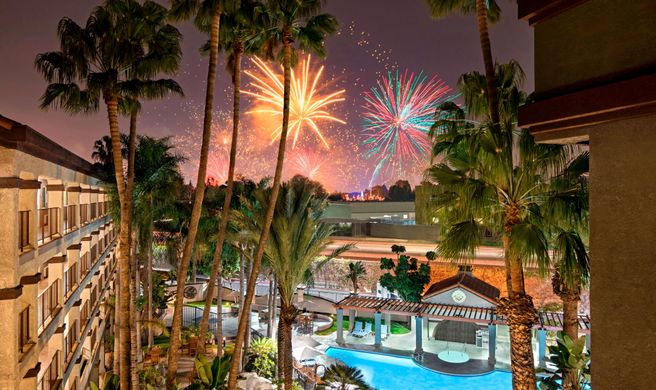 Four Points by Sheraton Anaheim Exterior