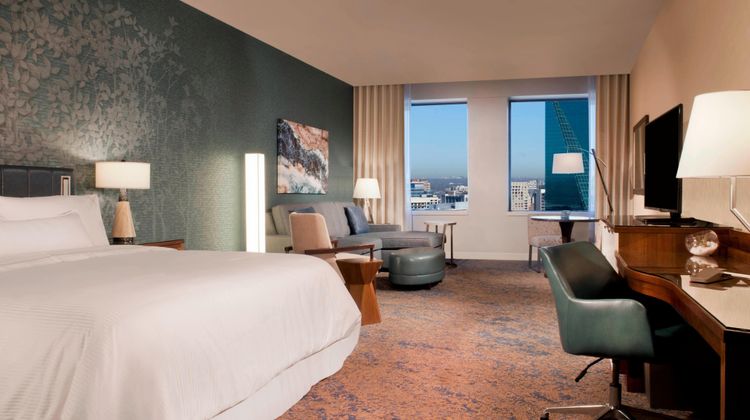 The Westin Dallas Downtown Suite