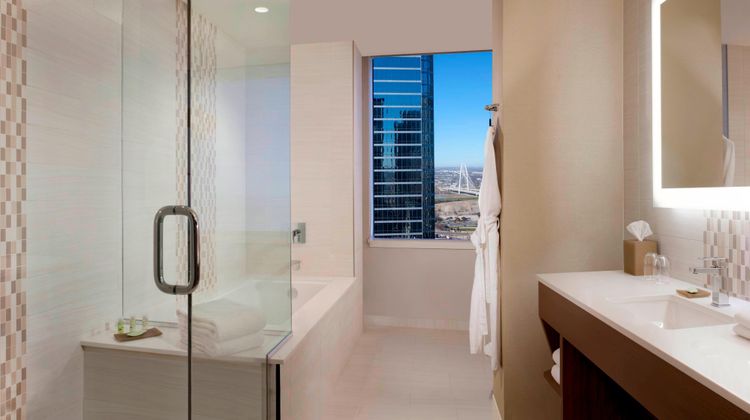 The Westin Dallas Downtown Room