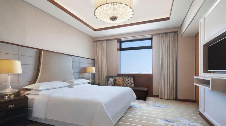 <b>Sheraton Xi'an North City Hotel Suite</b>. Images powered by <a href="https://www.leonardoworldwide.com/" title="Leonardo Worldwide" target="_blank">Leonardo</a>.