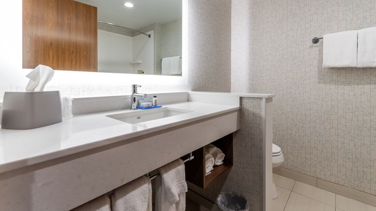 Holiday Inn Express/Stes Chilliwack East Room